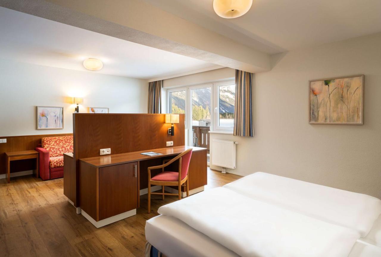 Kuhotel By Rilano Bald Elaya Hotel Steinplatte Waidring Exterior foto