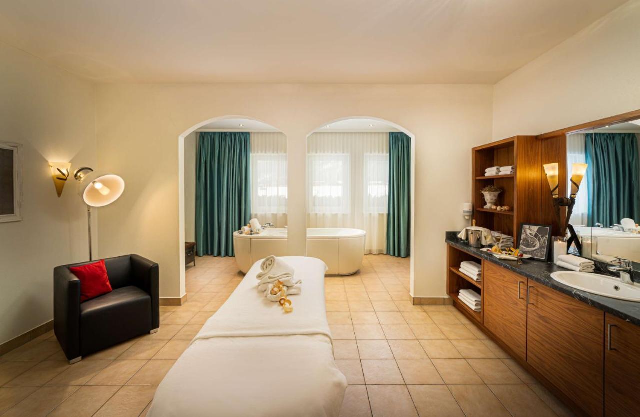 Kuhotel By Rilano Bald Elaya Hotel Steinplatte Waidring Exterior foto