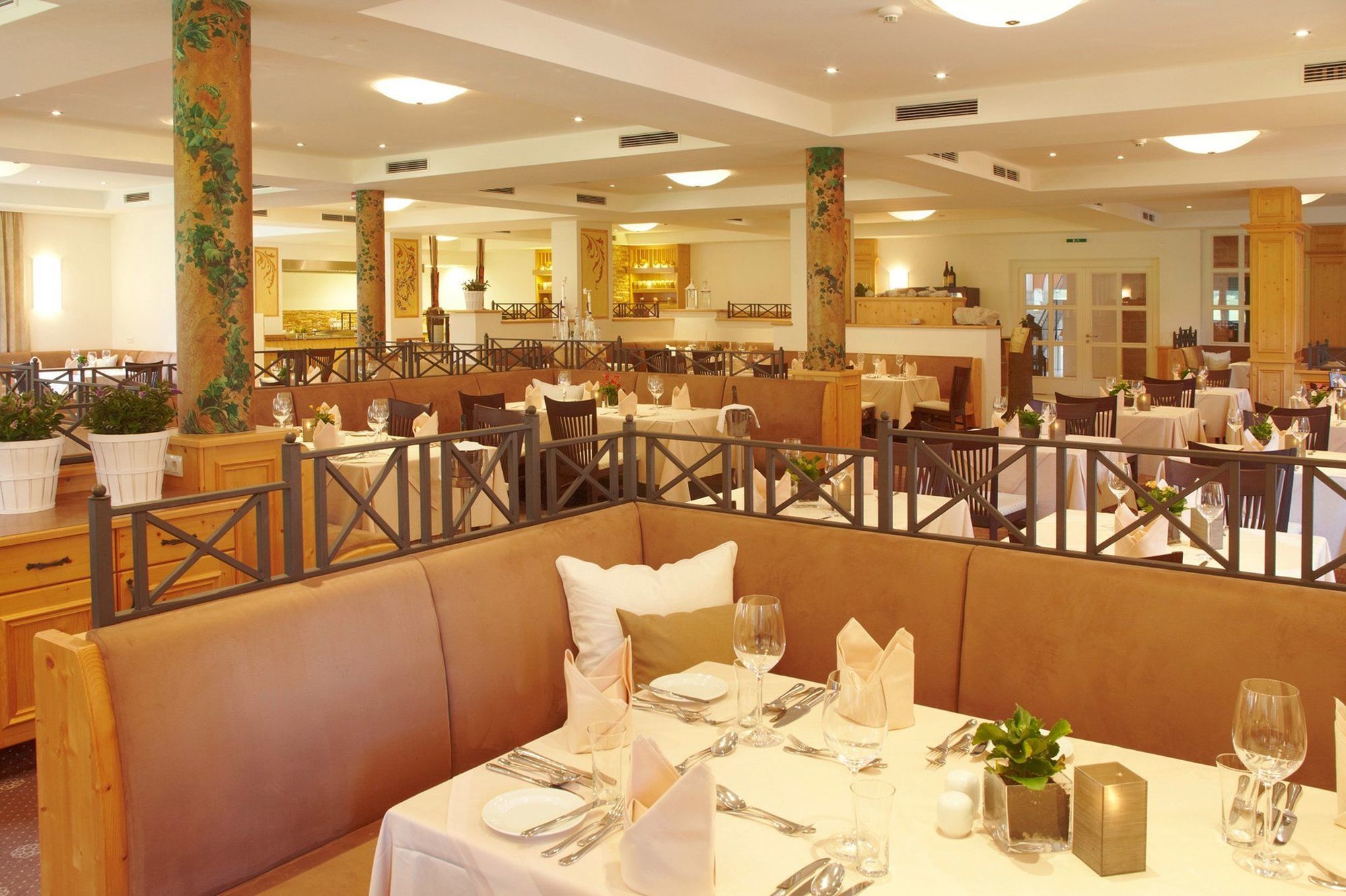 Kuhotel By Rilano Bald Elaya Hotel Steinplatte Waidring Restaurante foto